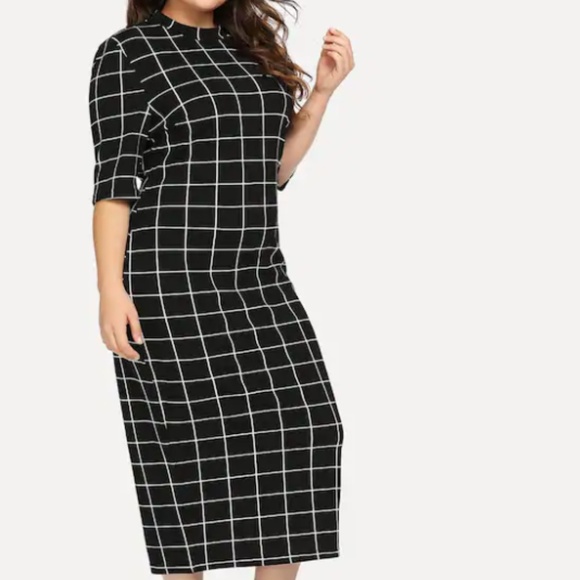 Plus size Mock Neck Gingham print Dress💕🦄 - Picture 2 of 8